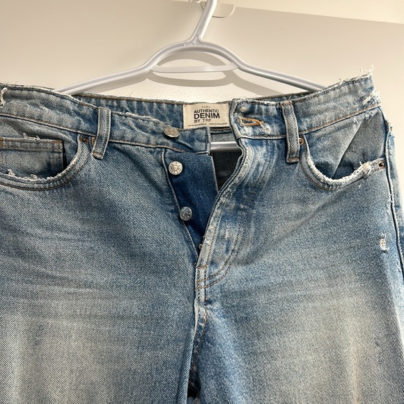 Zara TRF trending straight leg raw hem highrise light wash button fly jean size4 - Picture 2 of 6